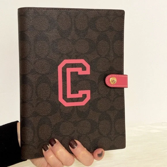 NWT💃Coach Notebook In Signature Canvas With Varsity Motif - Picture 1 of 6